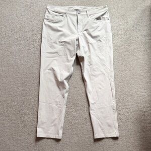 Lululemon Men's Classic Tan Pants